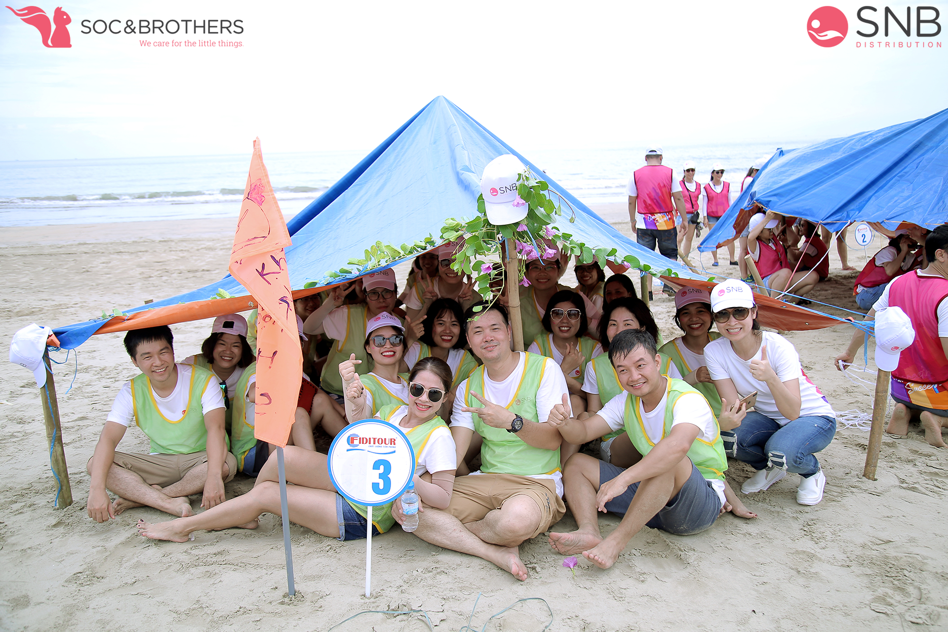 Together, everybody sets up their own tents